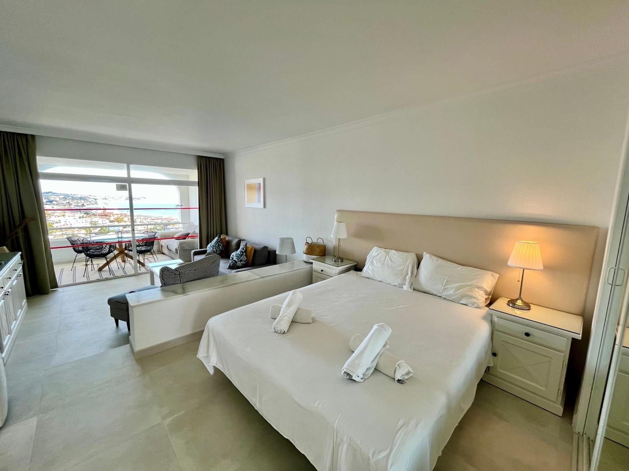 With Beautiful Views In Riviera Del Sol * Mijas